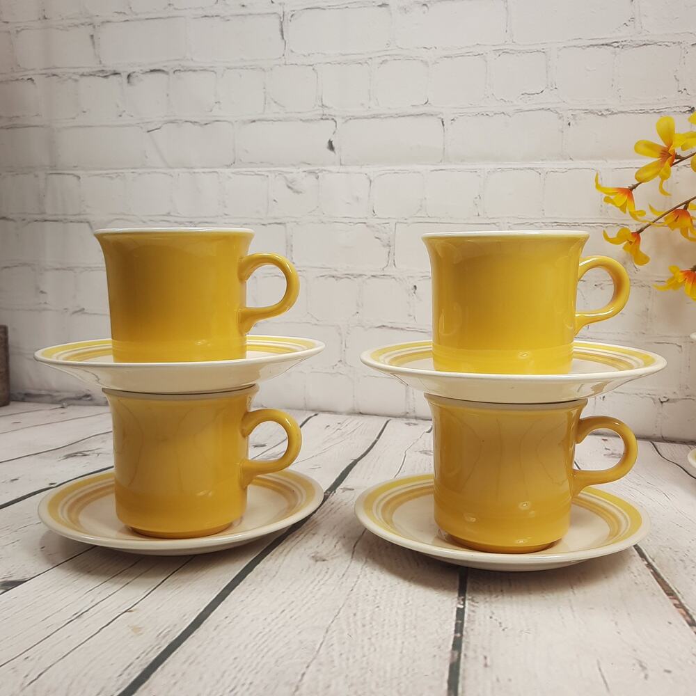 4 Vintage ROYAL CHINA U.S.A. Fantasy Vendome Coffee Teacups & Saucers Yellow
